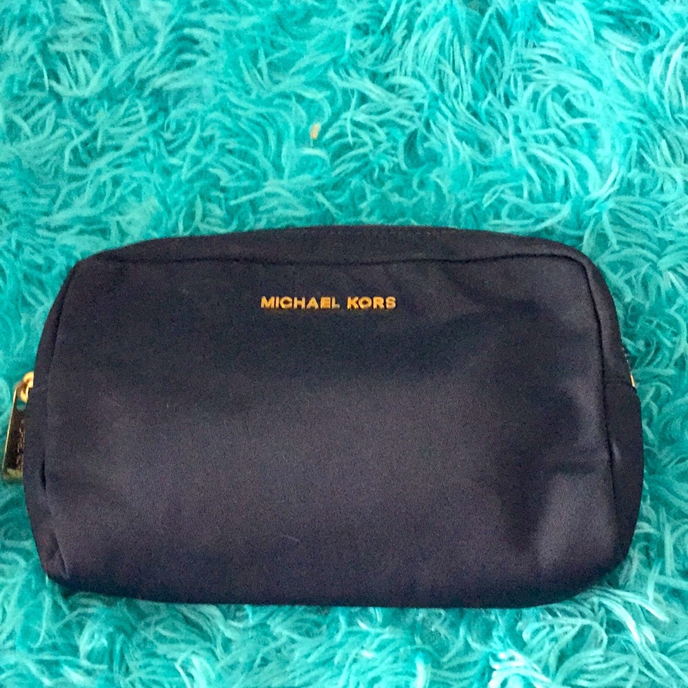 EUC Michael kors clutch bag